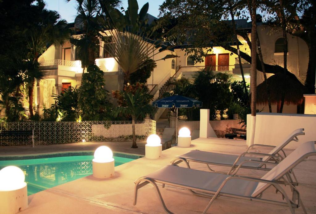 Отель Tropical Casablanca Party Zone Плая-дель-Кармен Экстерьер фото