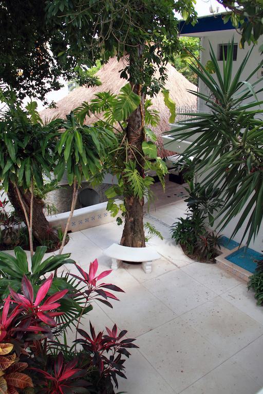 Отель Tropical Casablanca Party Zone Плая-дель-Кармен Экстерьер фото